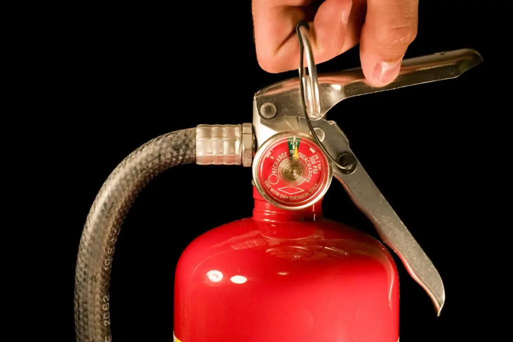 What Are The 4 Steps In Using A Fire Extinguisher