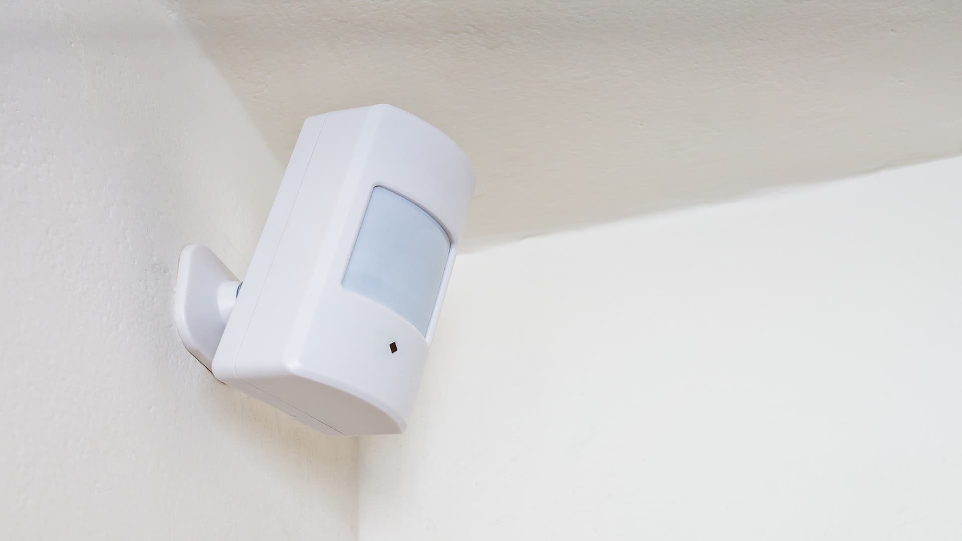 How To Override Verdant Thermostat Motion Sensor