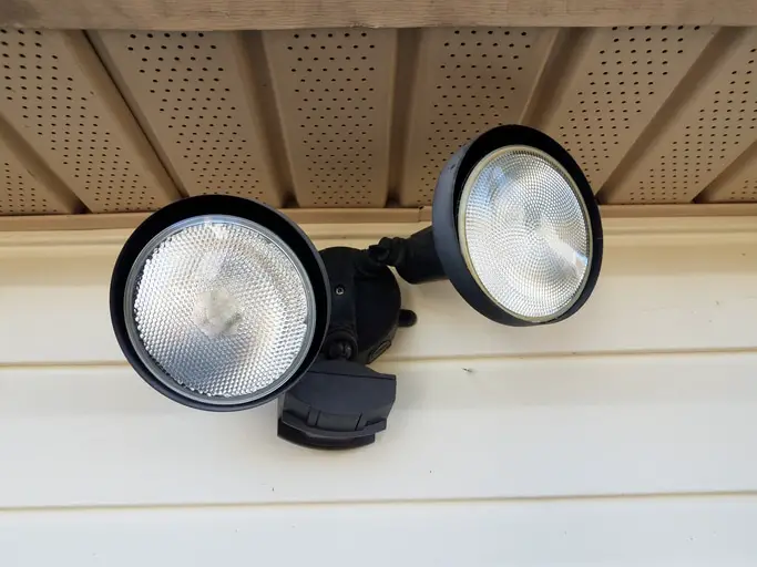 How To Wire A Motion Sensor To Multiple Lights