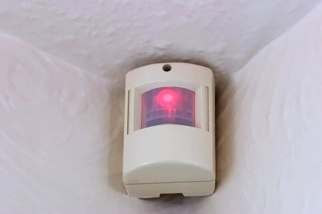 How To Keep Motion Sensor Light On In Office