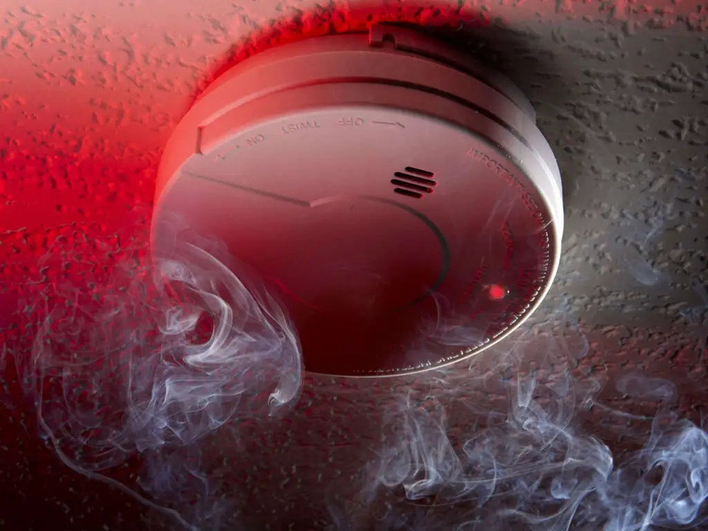 How To Smoke In An Apartment With Smoke Detectors