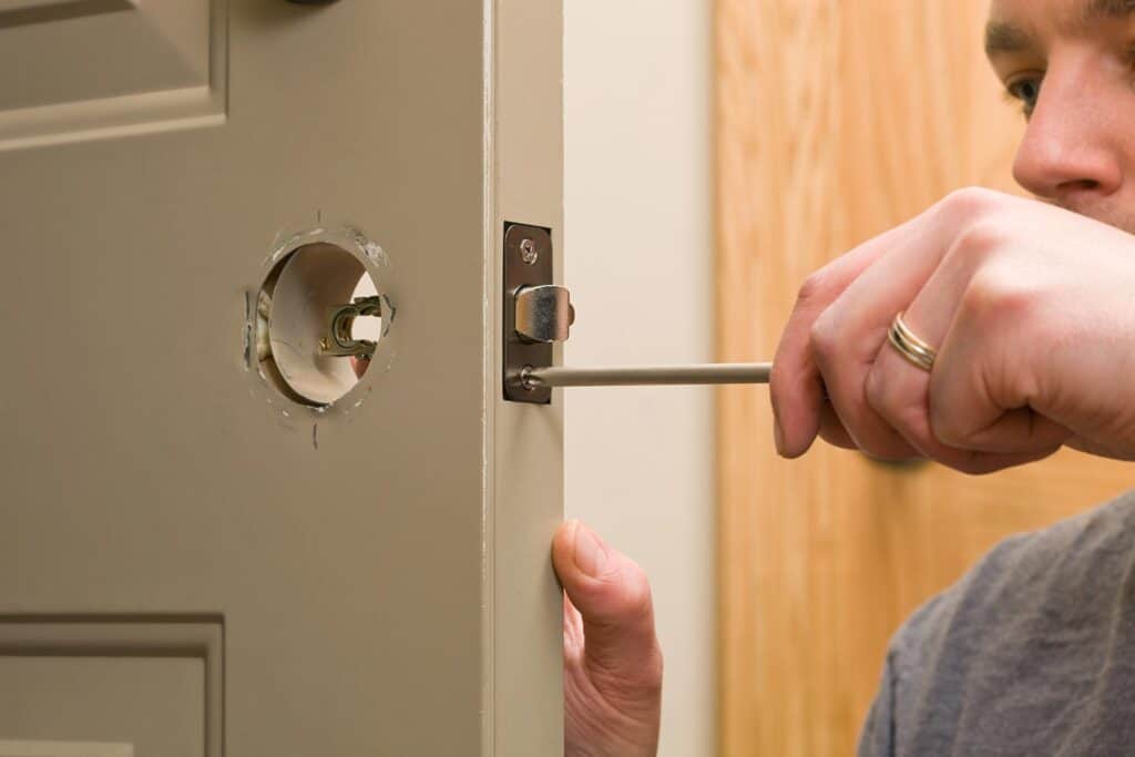 How To Change A Deadbolt Lock On A Door