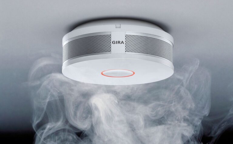 Do Hardwired Smoke Detectors Have Batteries