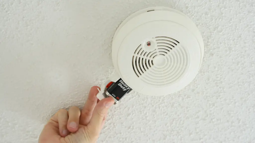 Why Is Smoke Detector Beeping With New Battery