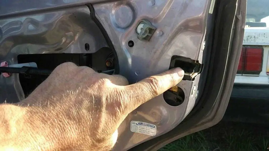 How To Fix Toyota Corolla Door Lock