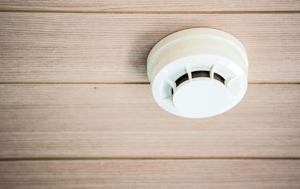 What Does It Mean When A Smoke Detector Blinks Red