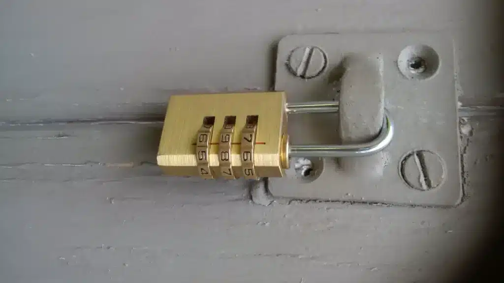 How To Open Master Lock 4 Digit Combination With Code