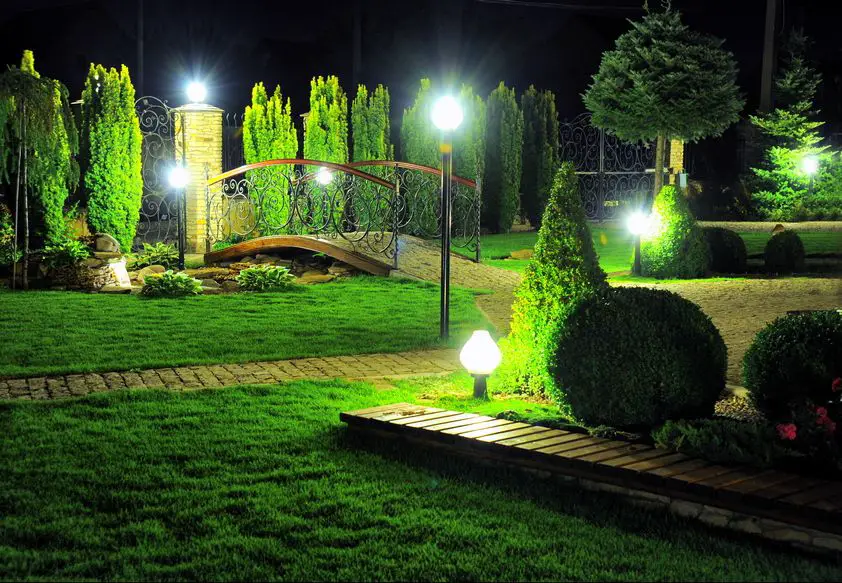 How To Wire Landscape Lighting