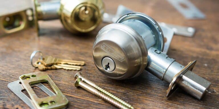 How To Remove Deadbolt Stuck In Locked Position